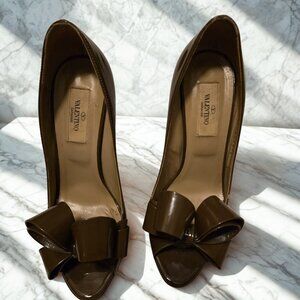 🎀 Valentino Brown Bow Heels – Size 7 1/2